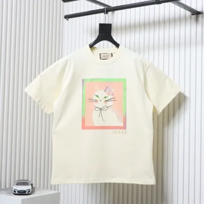 Neues kurzärmeliges Oberteil aus der Cartoon-Serie – Apricot-Weiß