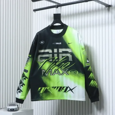 Nike Air Max 95 Culture of Football Schnelltrocknender Pullover mit Stehkragen und langen Ärmeln