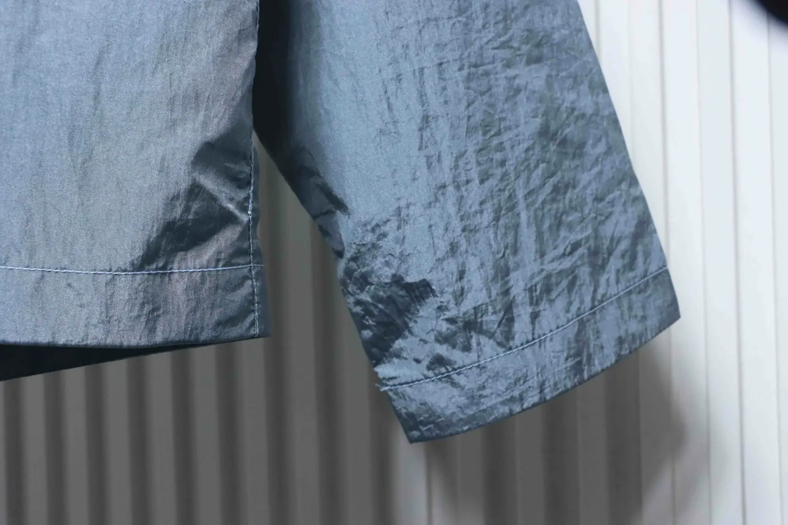 Nylon Meta Series Metallic Nylon Zipper Jacket – Bild 6