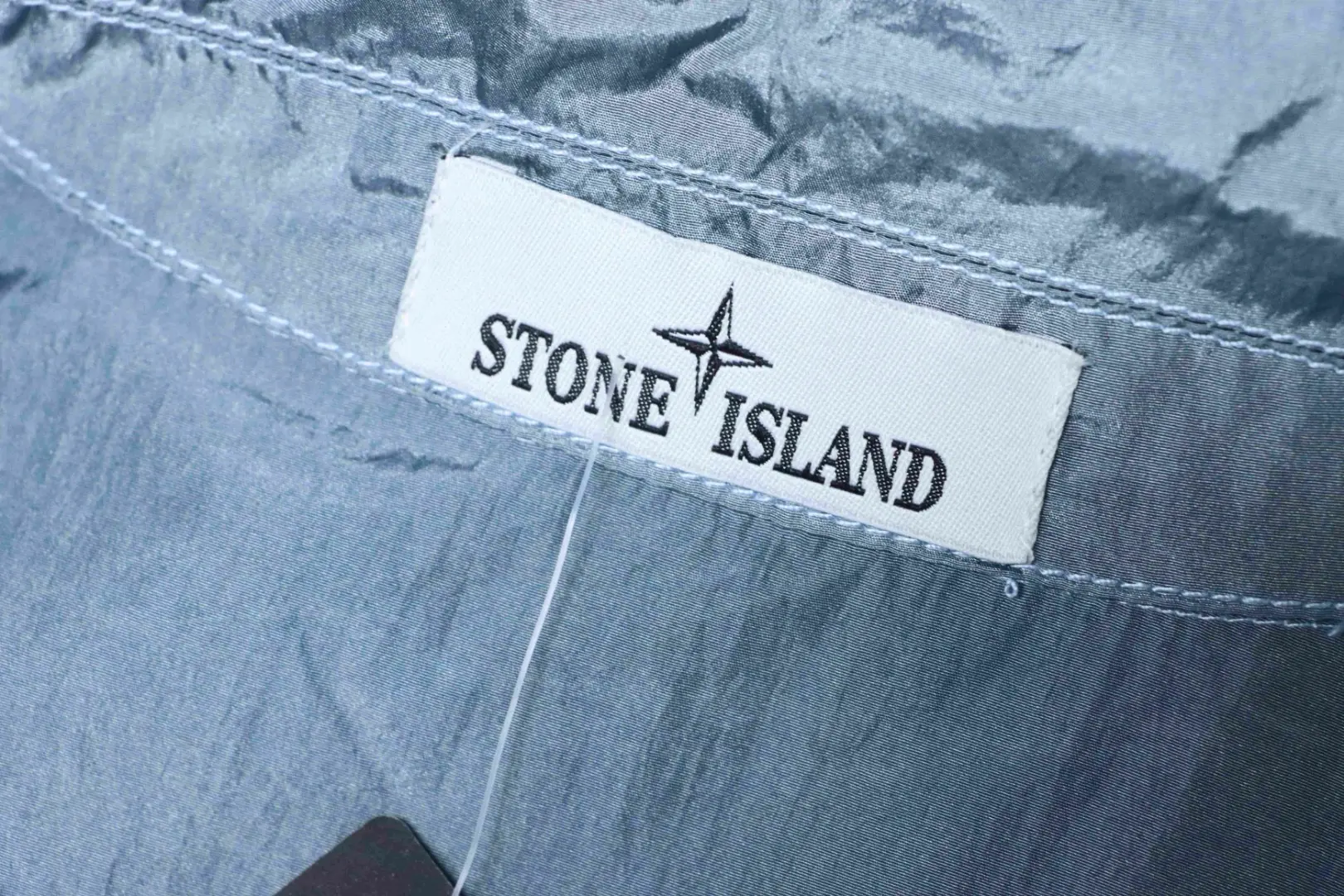 Nylon Meta Series Metallic Nylon Zipper Jacket – Bild 8