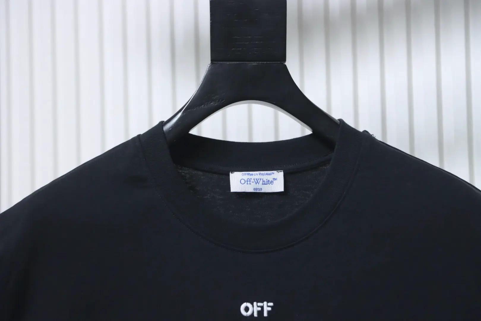 OW Besticktes T-Shirt mit kurzen Ärmeln – Washed Black Arrows – Bild 3