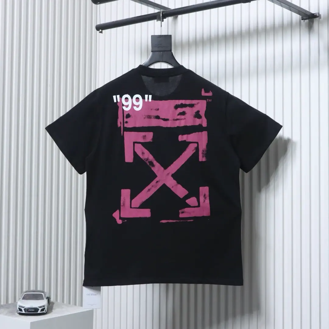 OW Kurzarm-T-Shirt mit rosa Pfeil-Print3