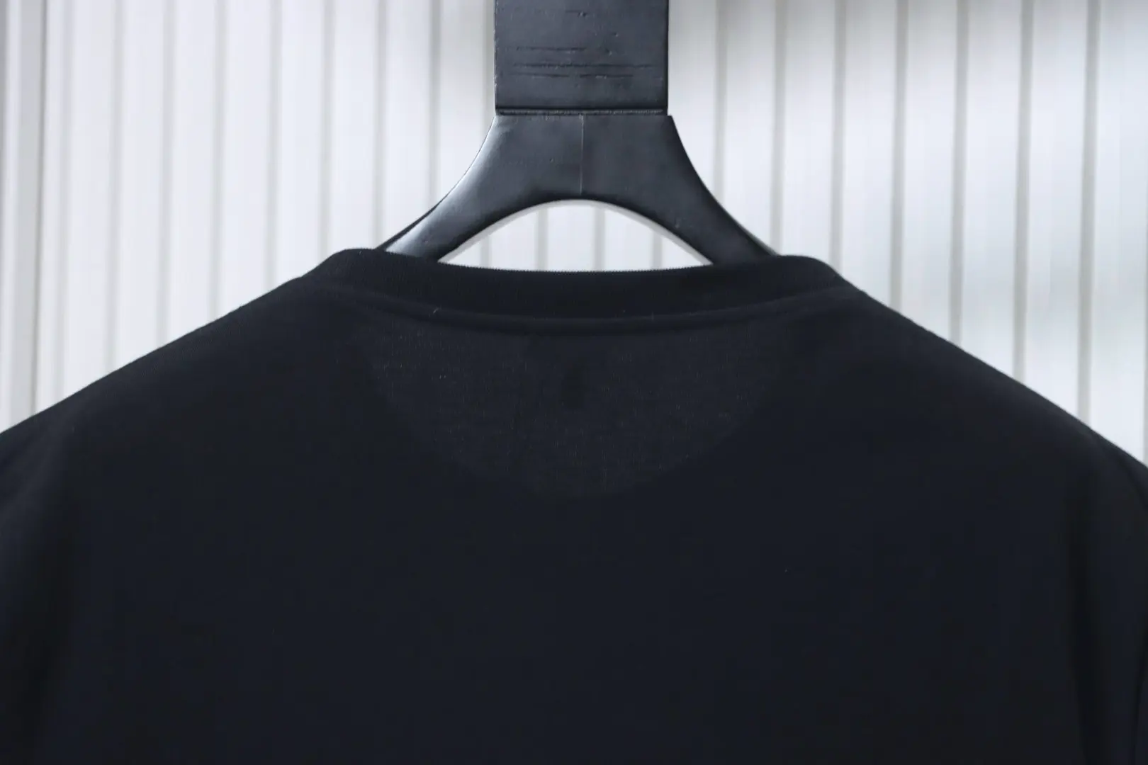 Porzellan-Kurzarmhemd mit Großkatzen-Motiv – Bild 4