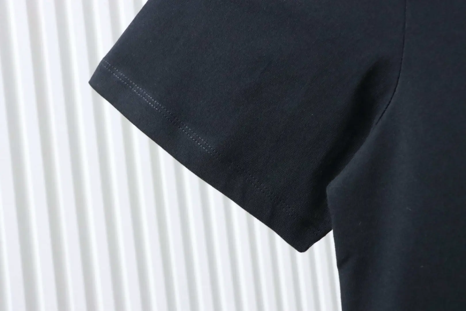 Porzellan-Kurzarmhemd mit Großkatzen-Motiv – Bild 7