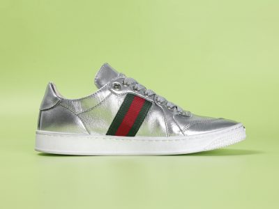 Stretch Low WMNS Silber Metallic Leder