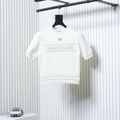 Strickpullover mit herzförmigen Puffärmeln aus Perlen, kurzärmelig