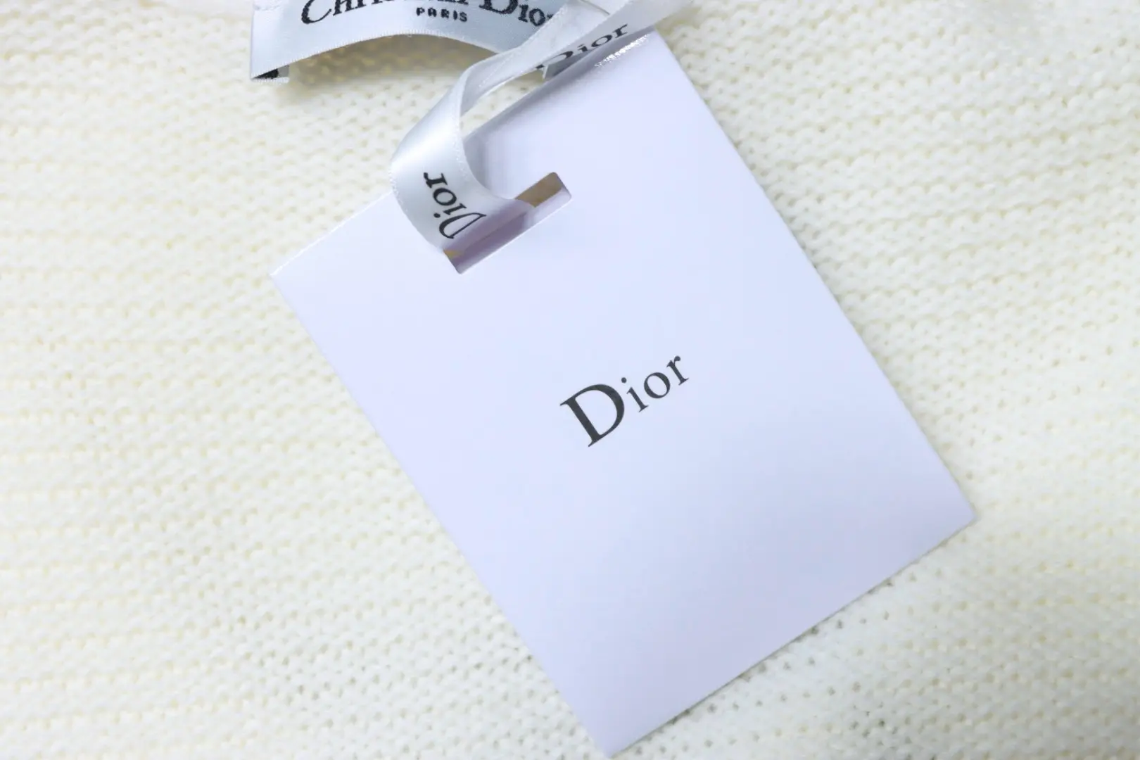 Strickpullover mit herzförmigen Puffärmeln aus Perlen, kurzärmelig – Bild 11