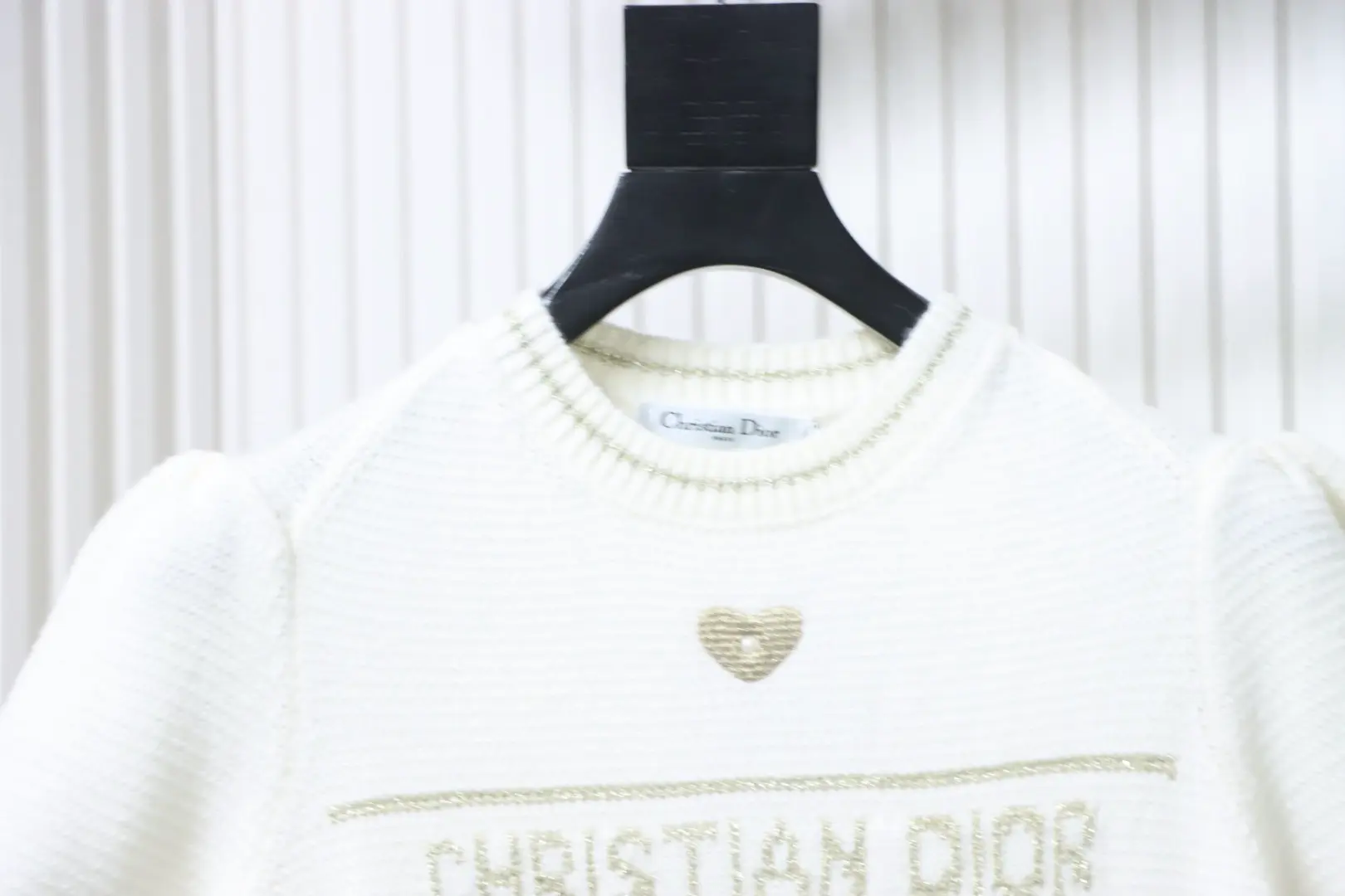 Strickpullover mit herzförmigen Puffärmeln aus Perlen, kurzärmelig – Bild 3