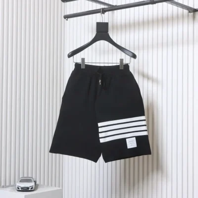 Tom Brown Klassische Strickshorts mit vier Streifen