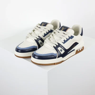 Trainer X1 Max Version in Weiß und Blau