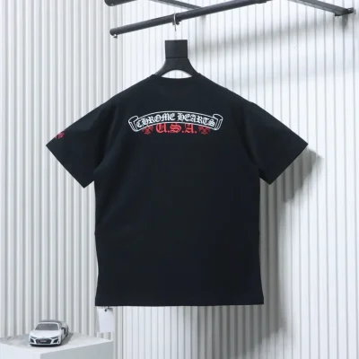 Weißes Kurzarm-T-Shirt mit Scrollmuster