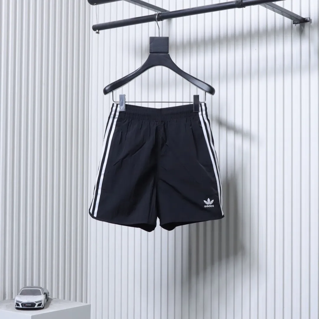 Adidas Vorderansicht Schwarz