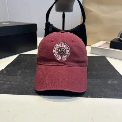 Baseballkappe mit Hufeisenkreuzstickerei