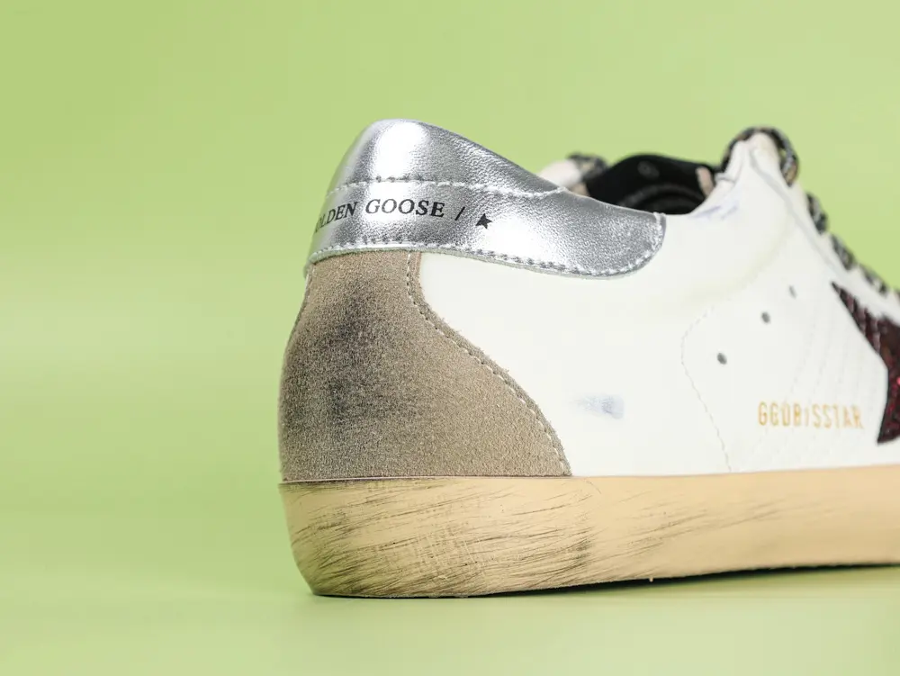 Golden Goose Super-Star Leder-Sneaker in Weiß und Rot – Bild 6