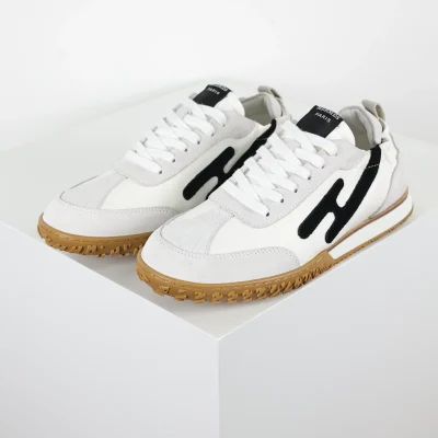 Her.me1s Jet Casual Trainingsschuhe in Schwarz und Grau