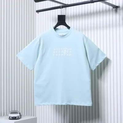 Maison Margiela Vorderansicht Hellblau