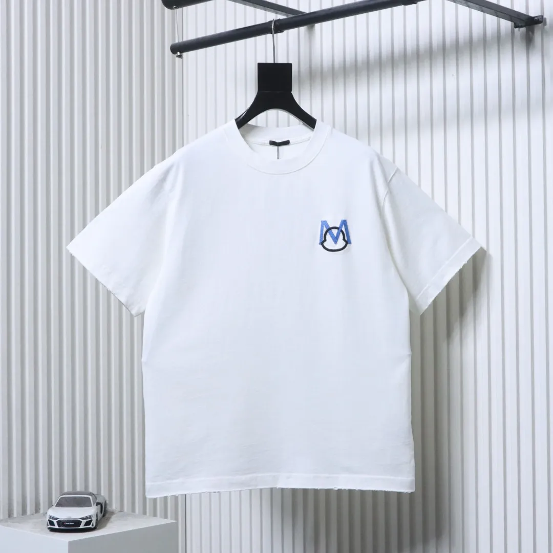 Moncler Vorderansicht Weiß