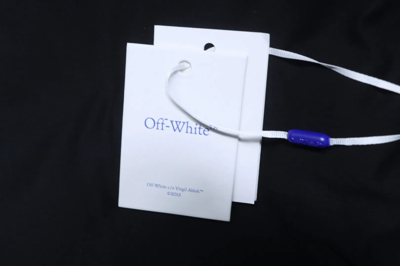Off-White-Hangtag
