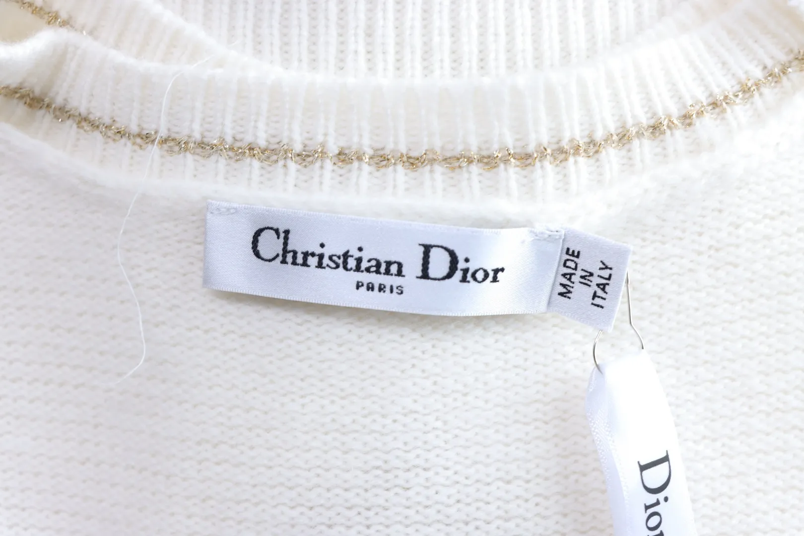 Dior-Markenetikett