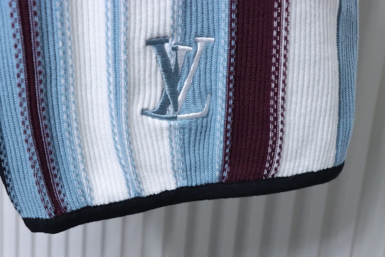 Louis Vuitton Kurzer Saum