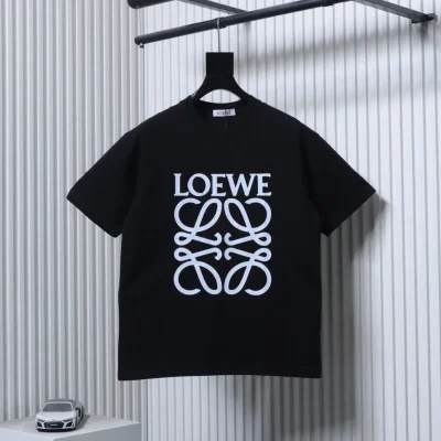 Loewe Frontansicht von Schwarz