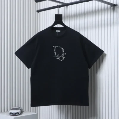 Dior Vorderansicht