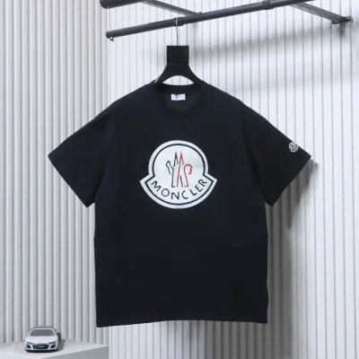 Moncler Vorderansicht