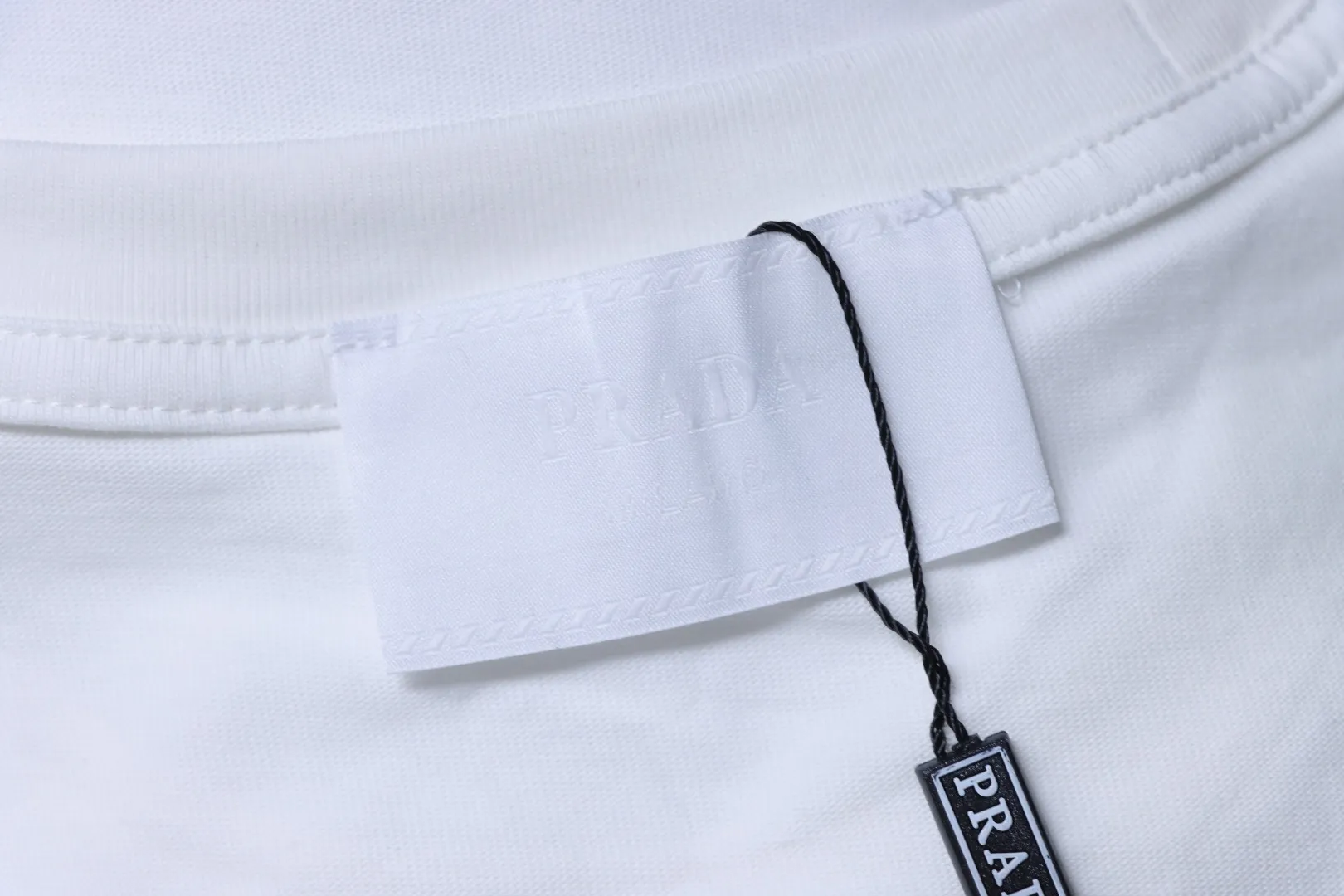 Prada-Markenlabel