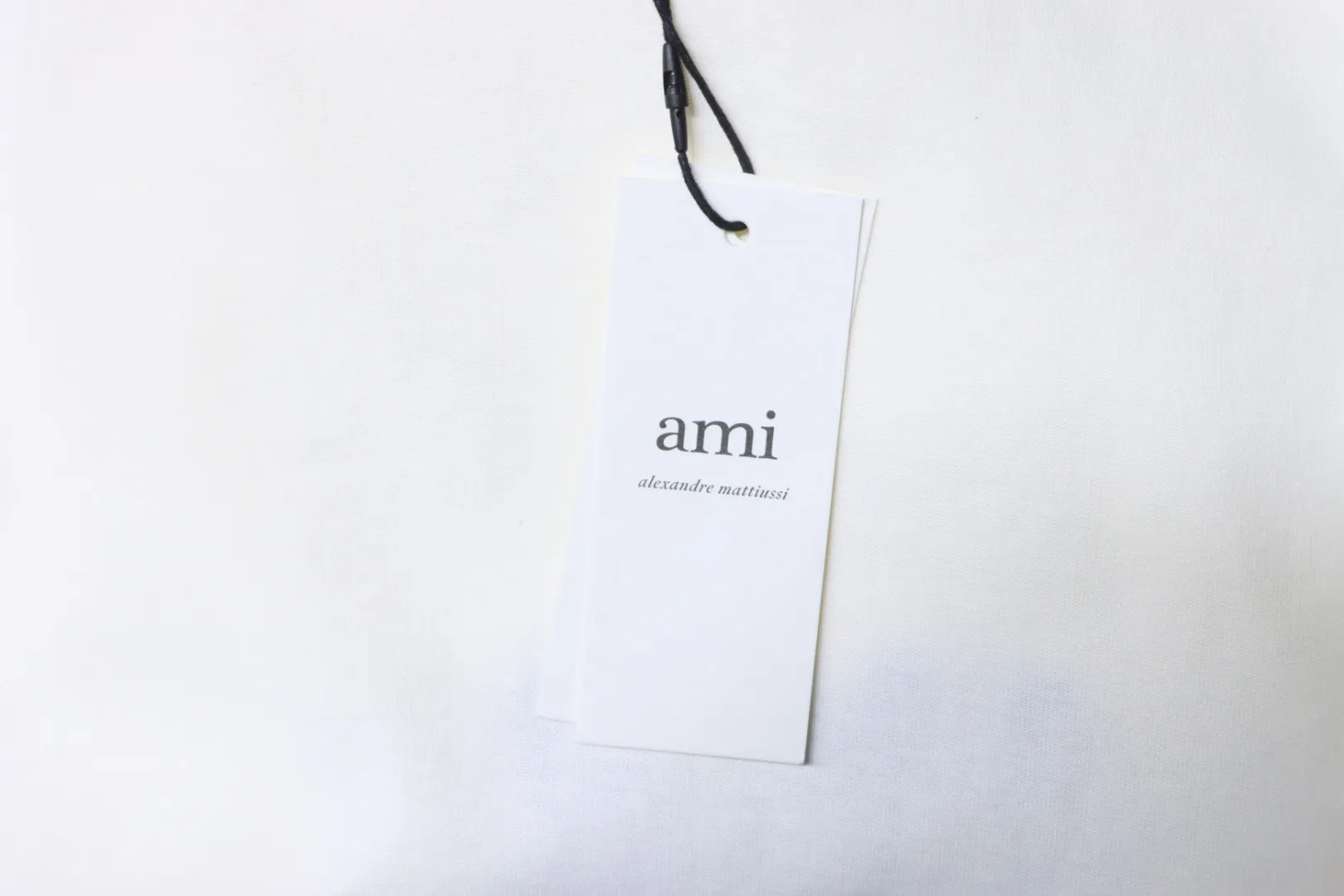 AMI Hangtag