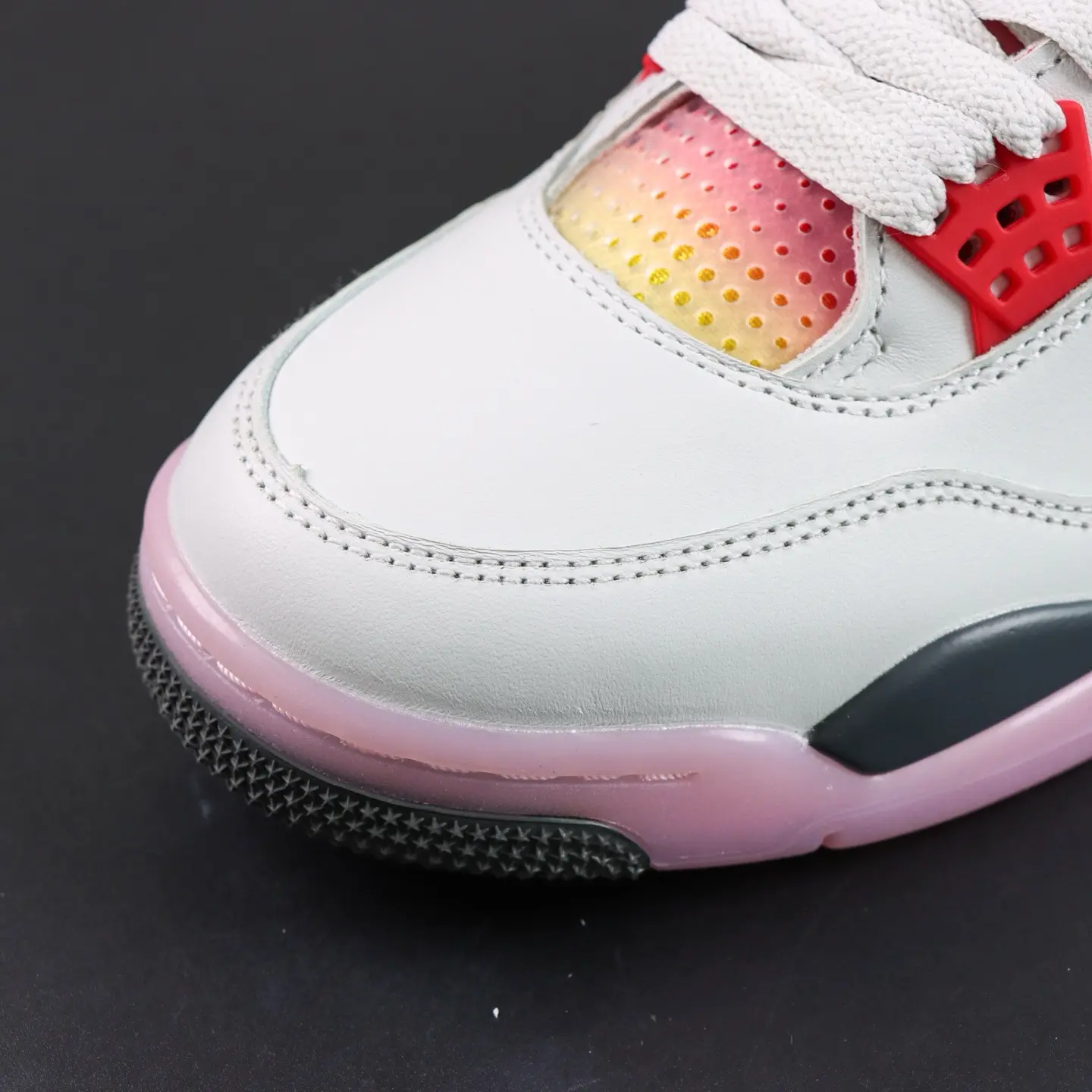 Air Jordan 4 „Comic“ Top Edition – Bild 5