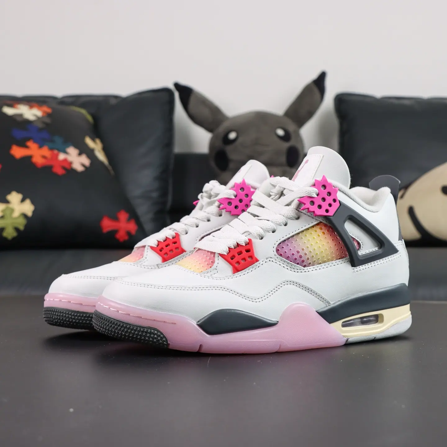 Air Jordan 4 „Comic“ Top Edition – Bild 2
