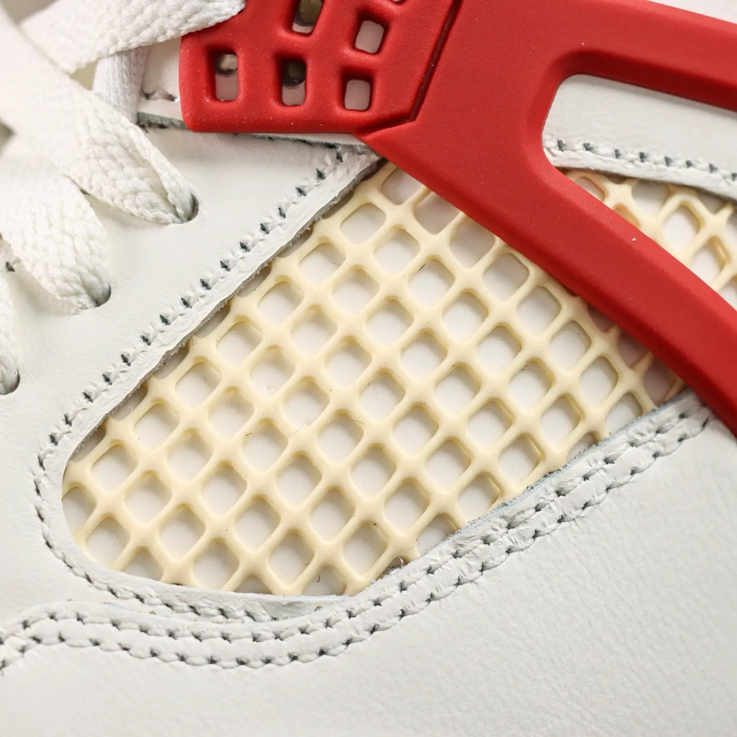 BIKE AIR x Nigel Sylvester x Air Jordan 4 Brick After Brick – Bild 13