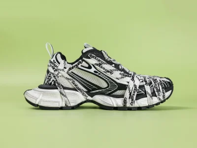 Balenciaga 3XL Chunky Sneaker Schwarz-Weiß mit Logo-bedruckten Mehrfachschnürbändern