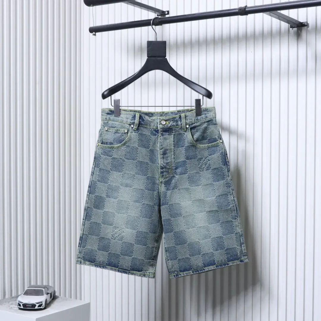 Louis Vuitton Vorderansicht Grau