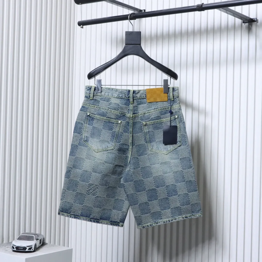 Louis Vuitton Rückansicht Grau
