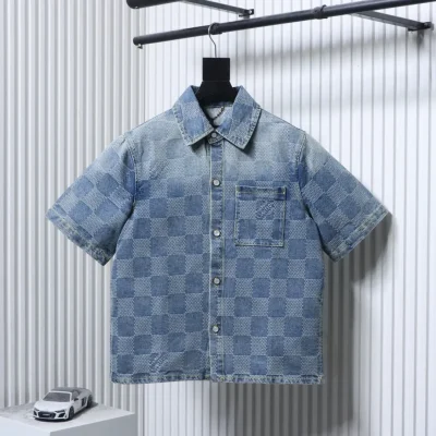 Louis Vuitton Vorderansicht Grau