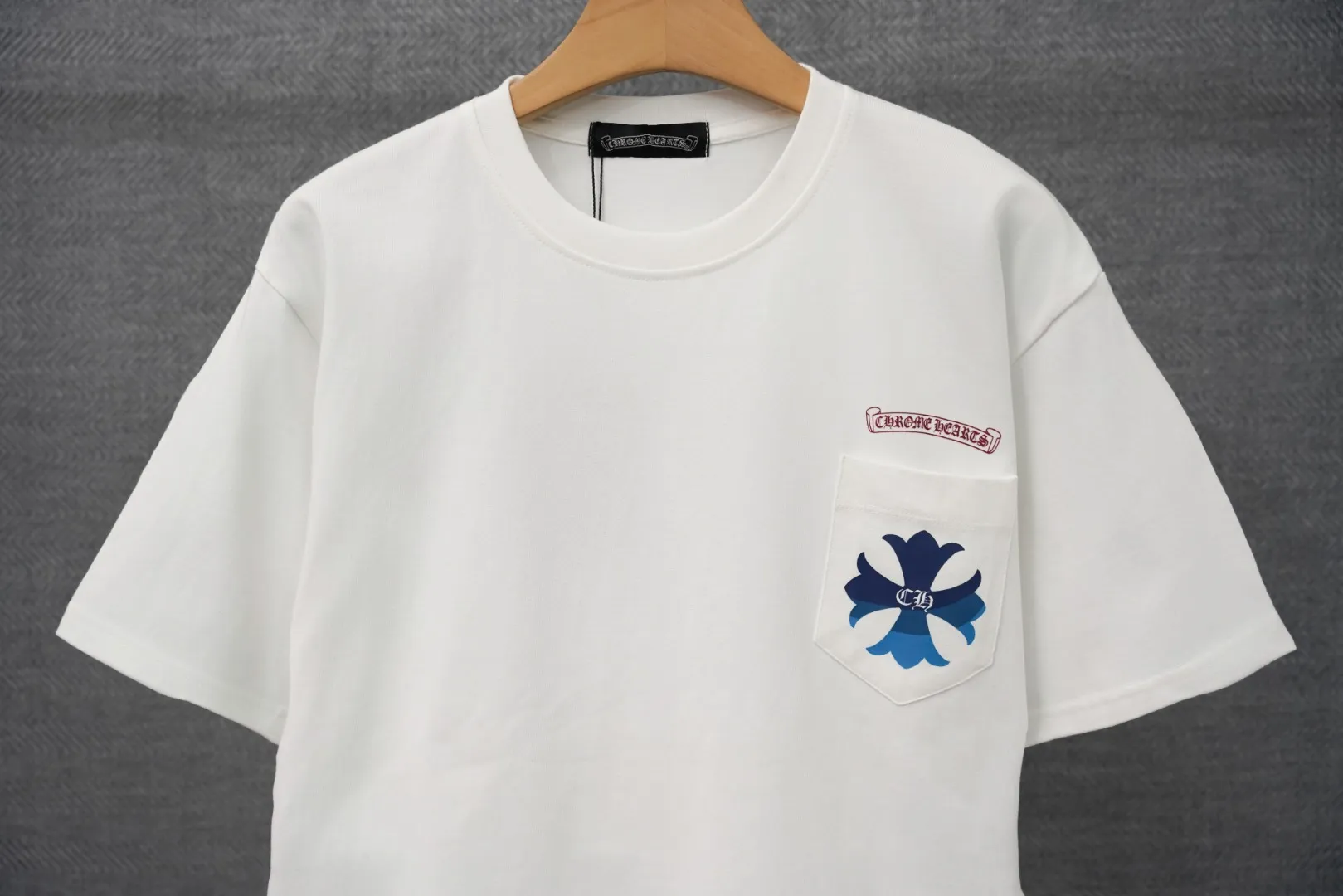 Chrome Hearts T-Shirt, halbseitig, weiß
