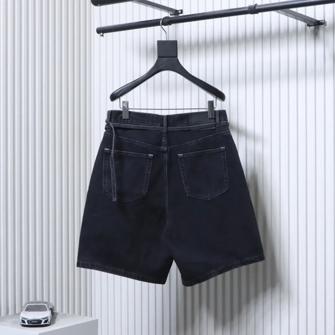 Acne Studio Rückansicht