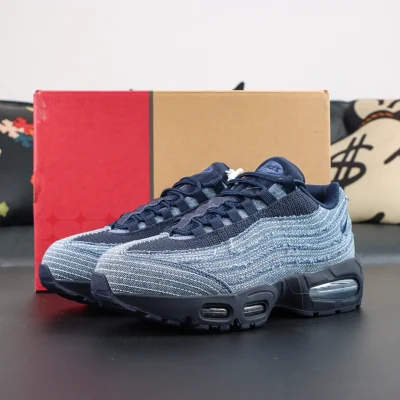 Levi’s × Air Max 95 OG Laufschuh in Obsidian-Denim