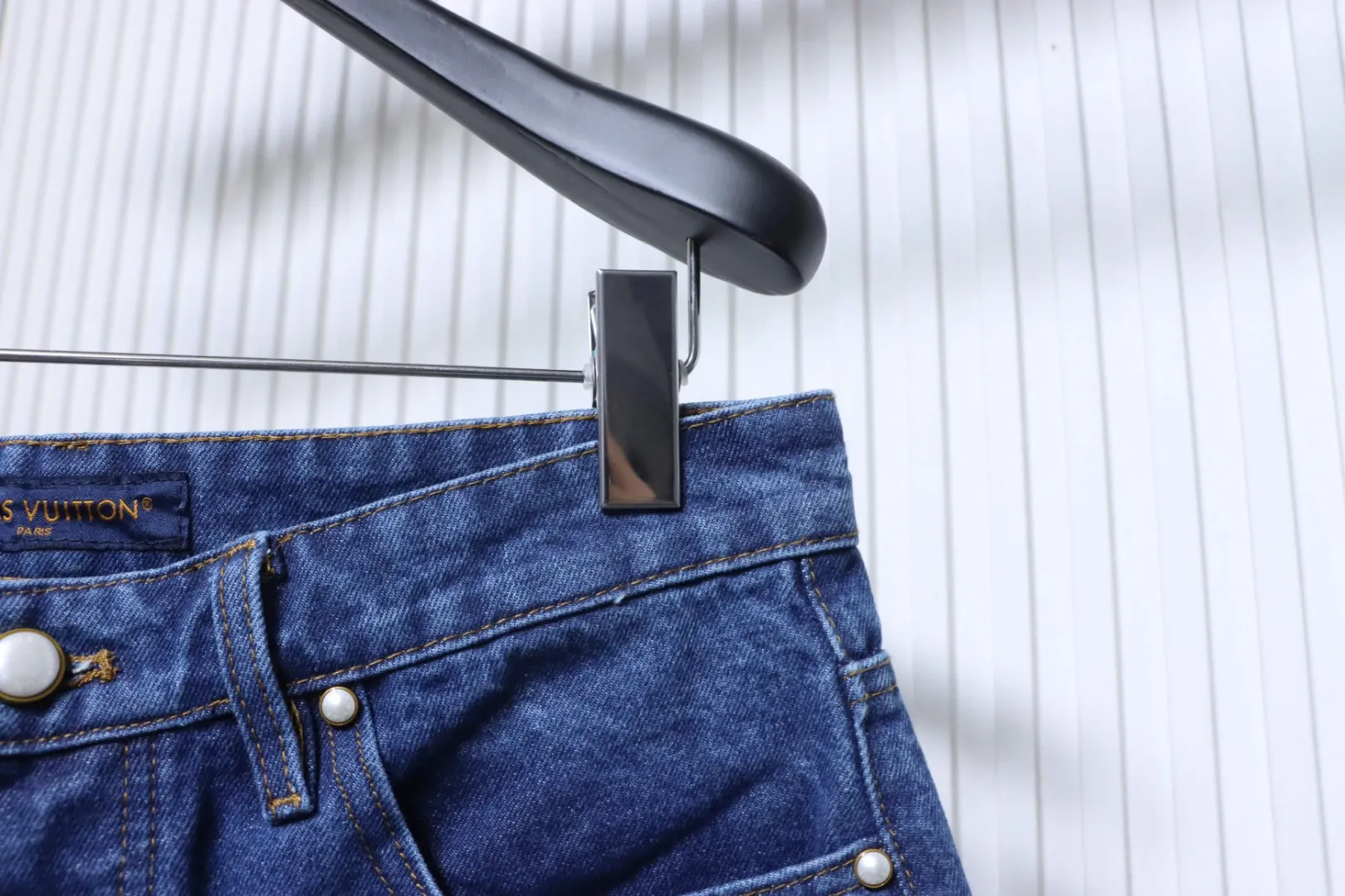 Louis Vuitton Schräge Taille