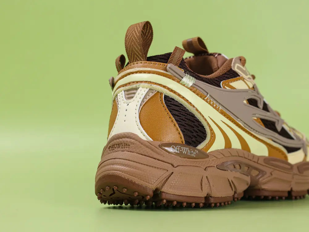 OFF-WHITE Be Right Back Dunkelbraun Creme – Bild 5
