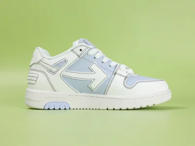 Off-White Damen-Out-of-Office-Farbe „Hellblau-Weiß“