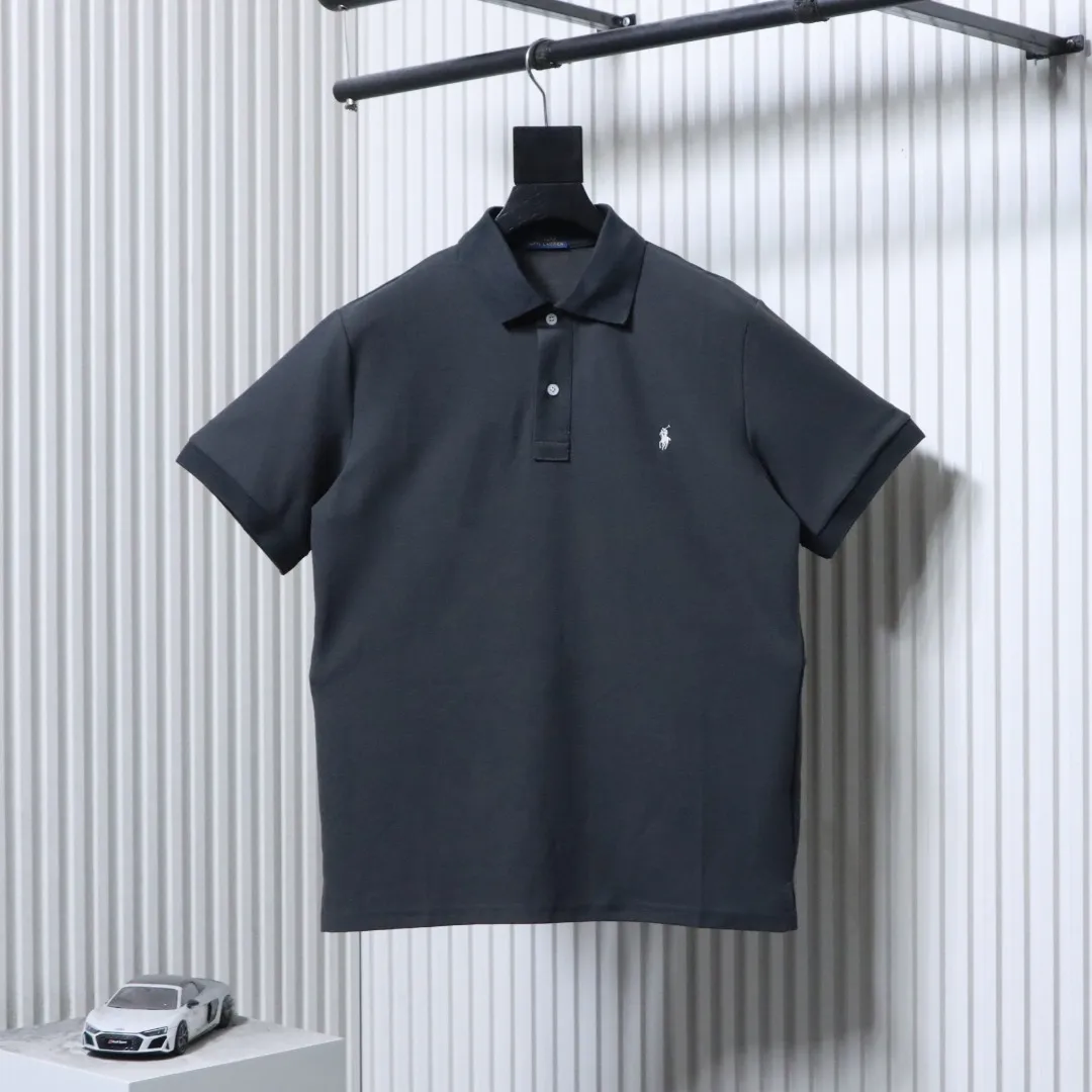 Ralph Lauren Dunkelgrau, Vorderansicht