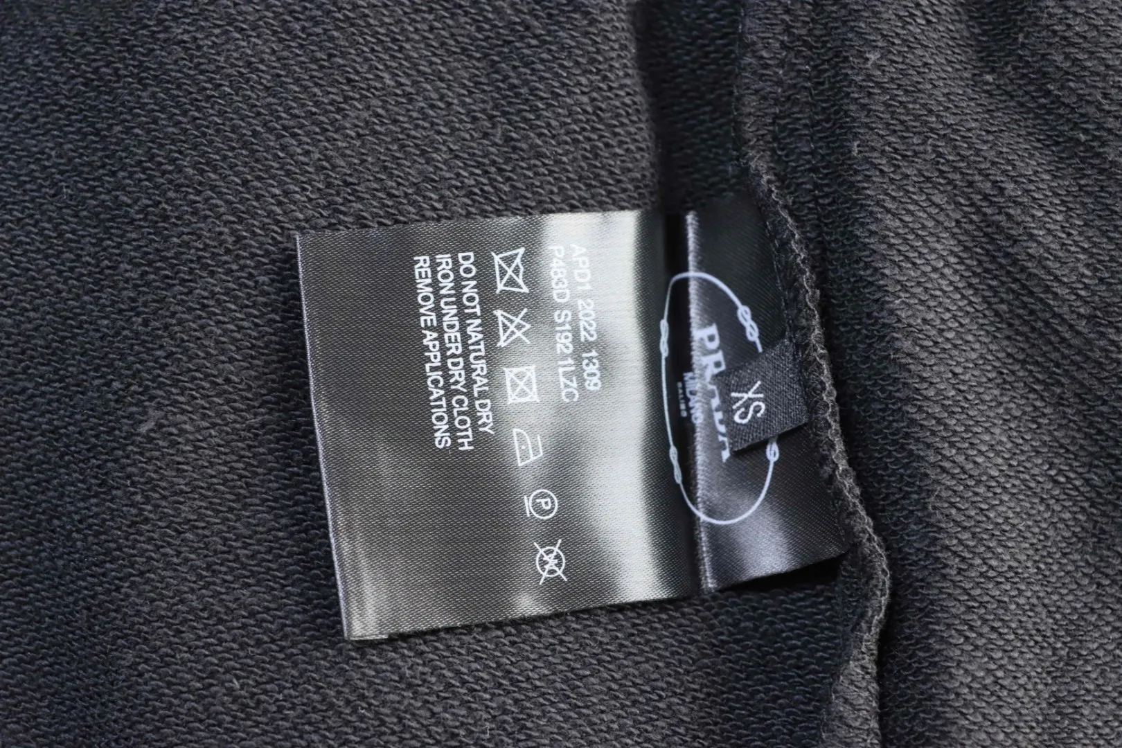 Prada Pflegeetikett