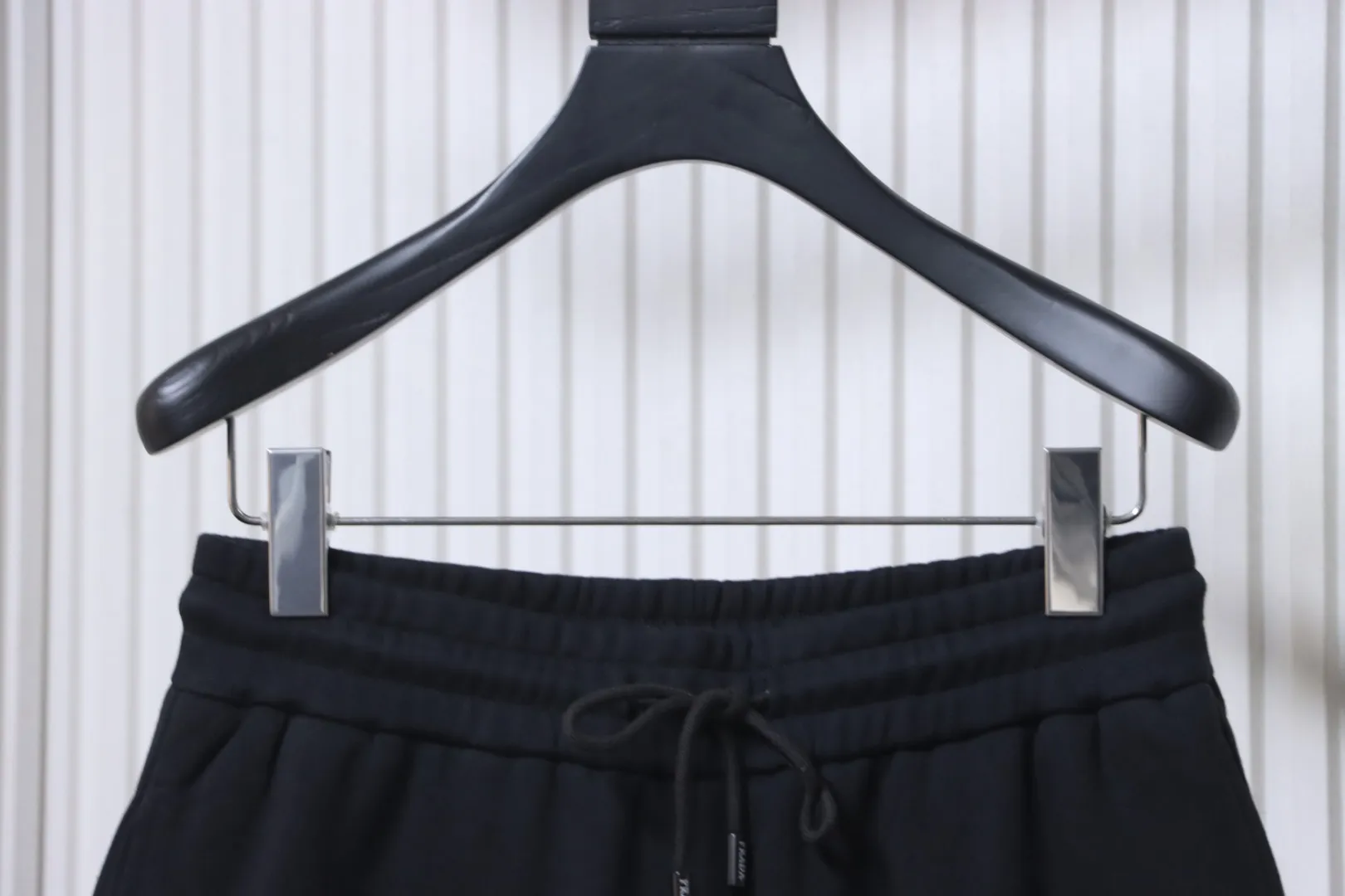 Prada-Taille