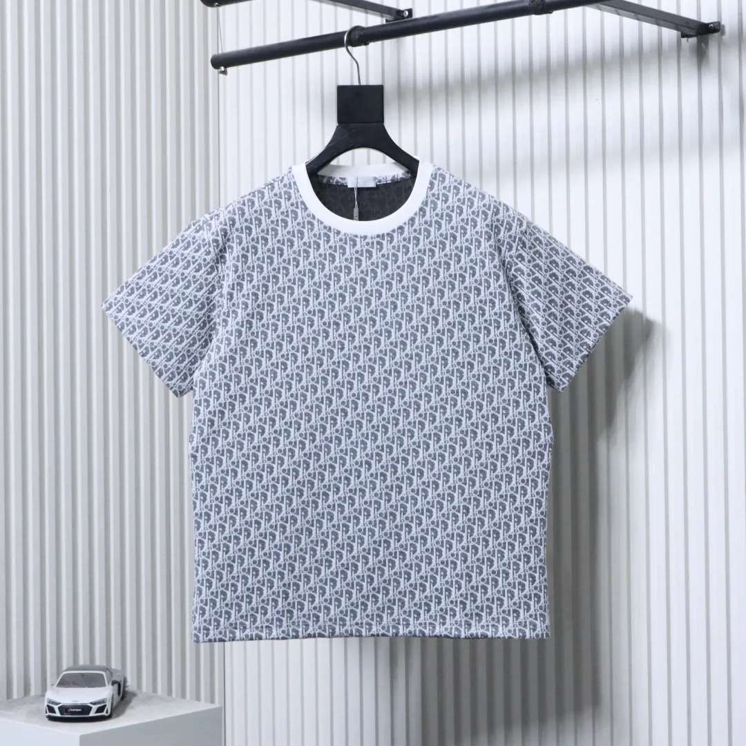 Dior Vorderansicht Weiß