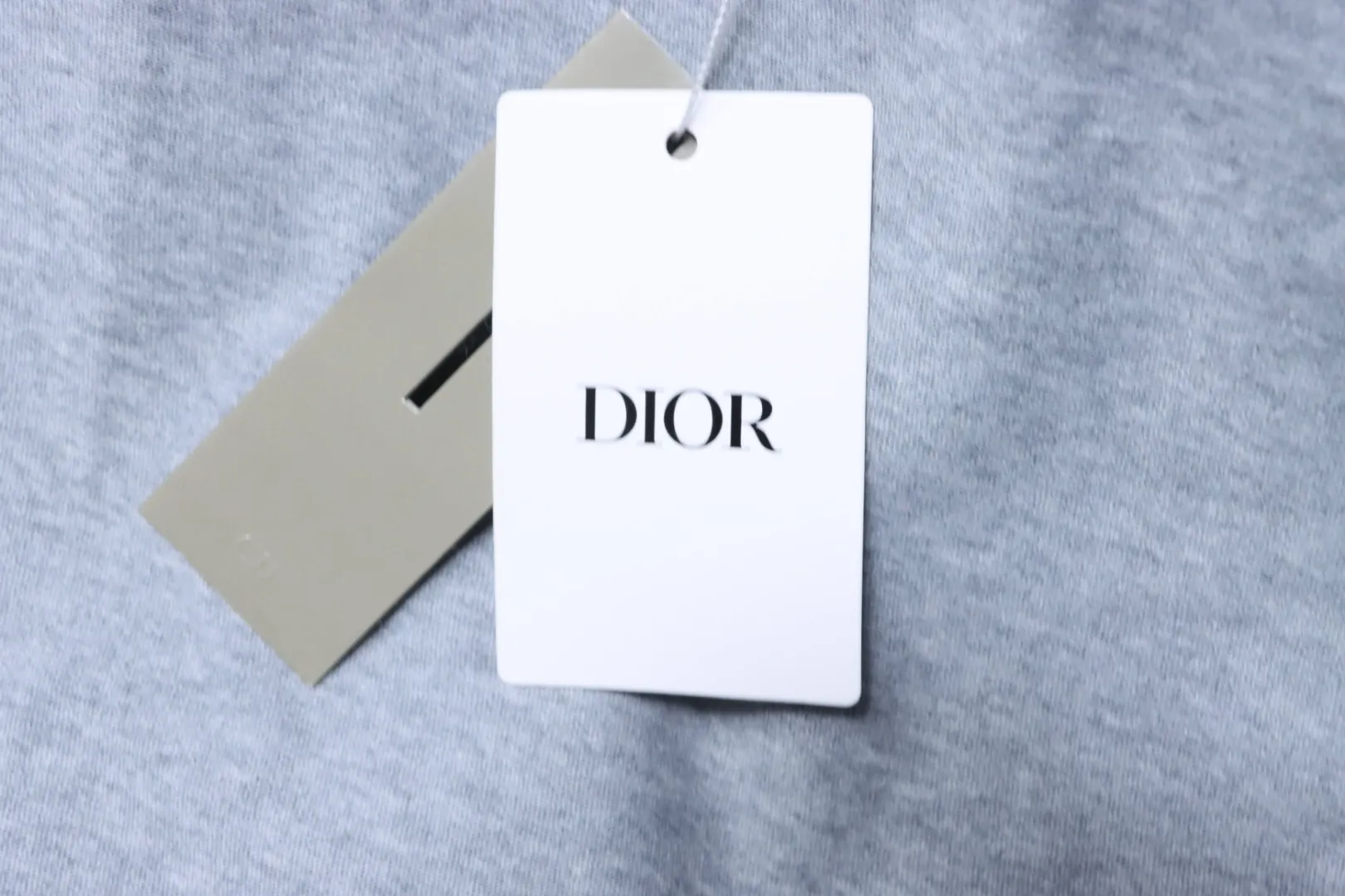 Dior-Hangtag