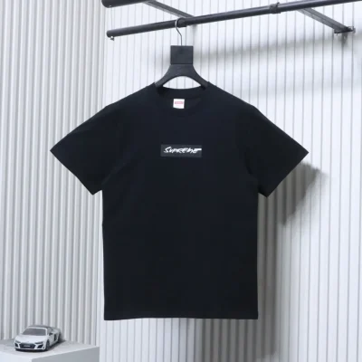 Supreme – Vorderansicht Schwarz