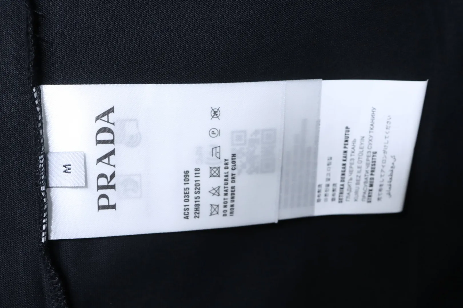 Prada-Pflegeetikett