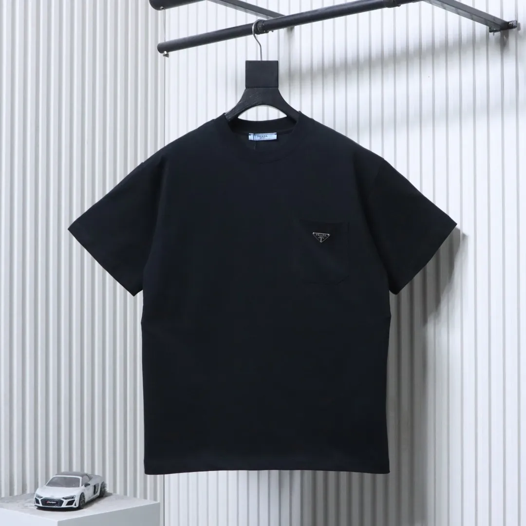 Prada-Vorderansicht